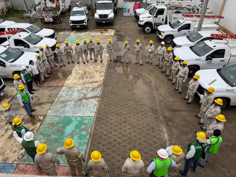 CFE trabaja en la atención de las afectaciones en Oaxaca por el paso del huracán Erick