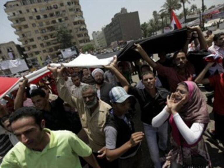 Egipto advierte a manifestantes que no usen la violencia