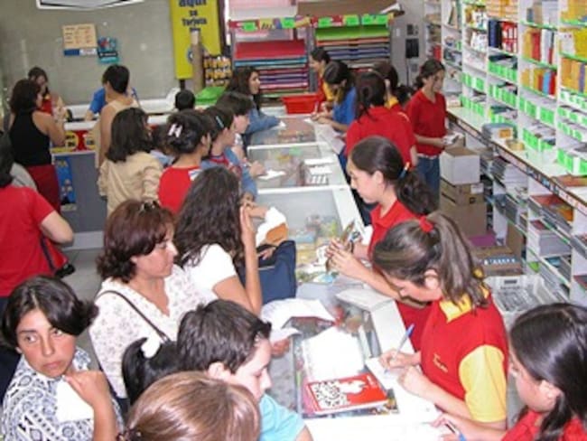Habrá sanciones a escuelas particulares y oficiales que condicionen compra de útiles: PROFECO