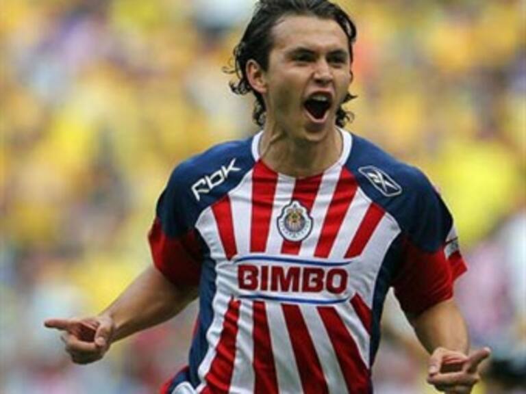 Tiene Chivas que remontar para rescatar empate 1-1 con la U. de Chile