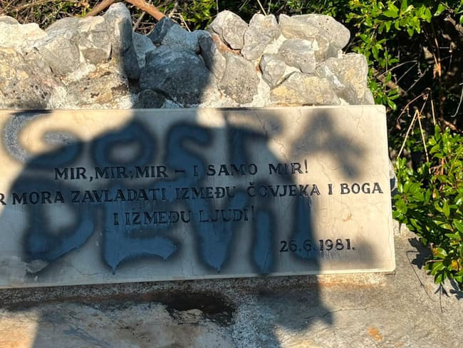 ¿Qué significa ‘Devil in a Skirt’? Quema en santuario de la virgen en Medjugorje genera protesta