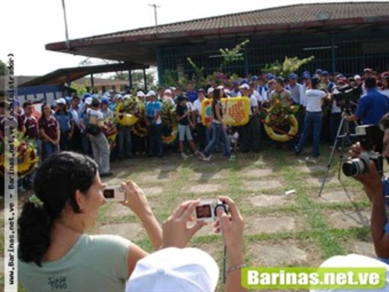 Montan altar en honor a estudiantes del ITESM