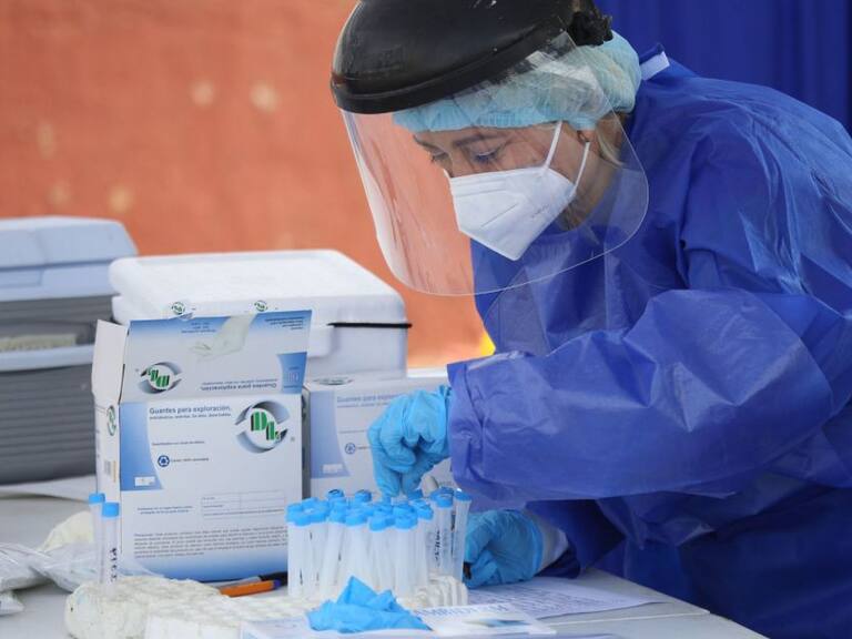 México rebasa las 321 mil muertes por COVID-19