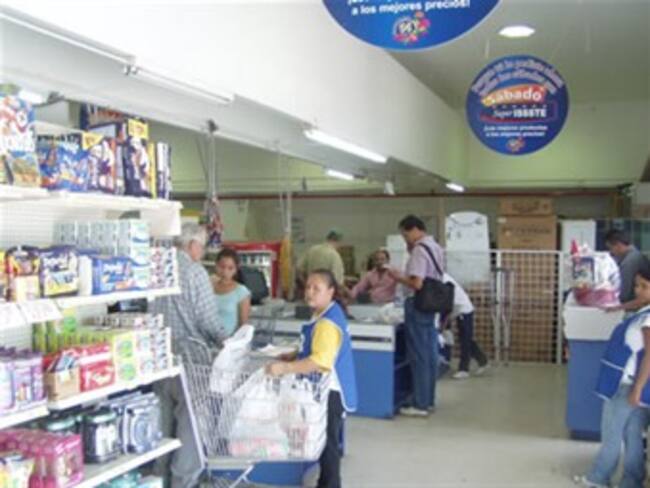 Presentan tiendas del ISSSTE déficit de 900 mdp