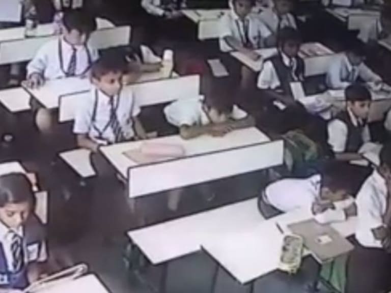 Maestra golpea a su alumno 40 veces en dos minutos