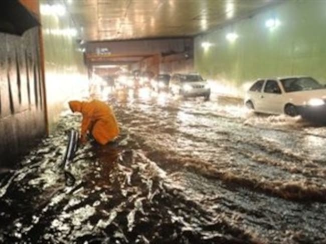 Reportan inundaciones en Valle Dorado y Arboledas
