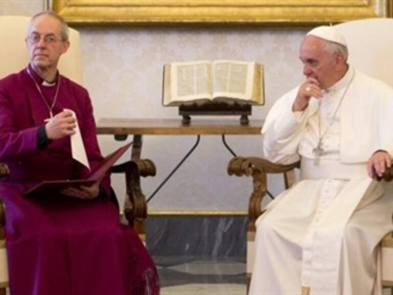 Pide papa Francisco a líder anglicano unir fuerzas contra La Trata