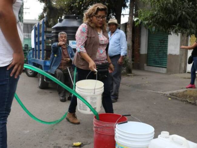 Cortan suministro de agua en la CDMX; restablecen el servicio en EdoMex