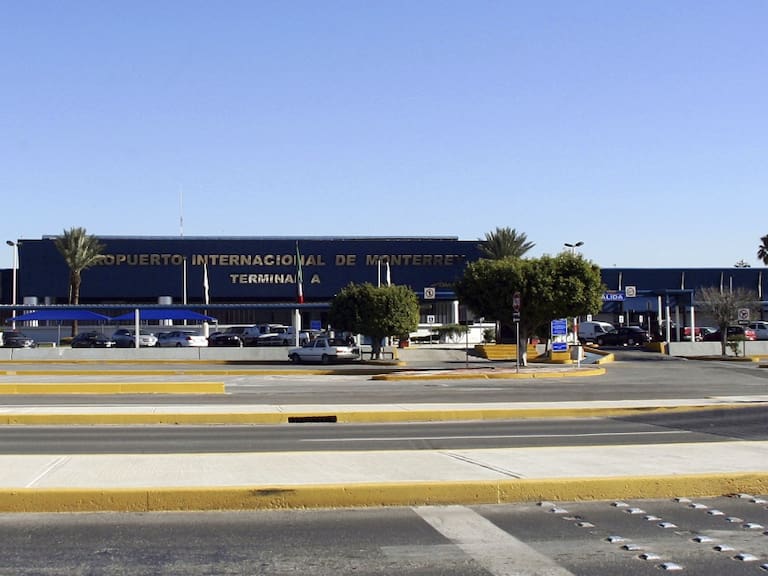 Desaparece avión en Coahuila con 14 pasajeros; ruta Las Vegas - Monterrey