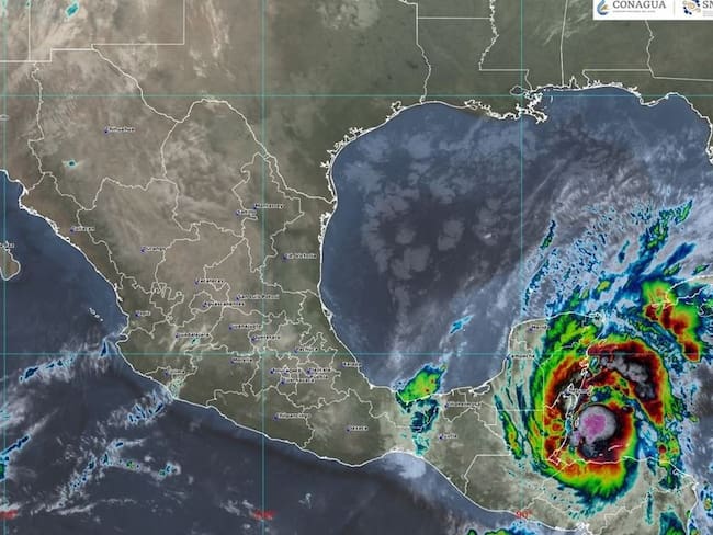 Alertan por tormenta tropical “Nadine”