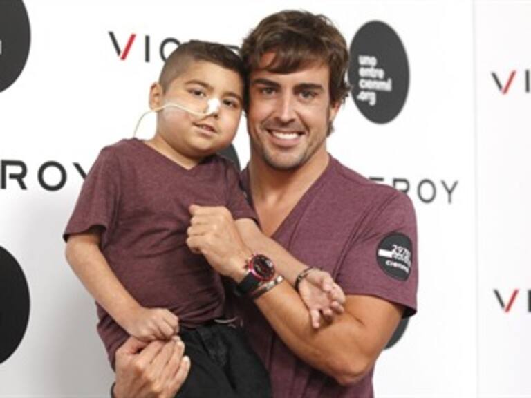 Ron Dennis no me llamó, quiero ganar en Ferrari: Alonso