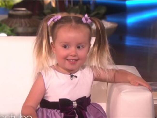 Una niña de 3 años sorprente a todos por saberse la tabla periódica