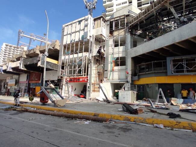 Proponen extender exención de pago de energía eléctrica a damnificados