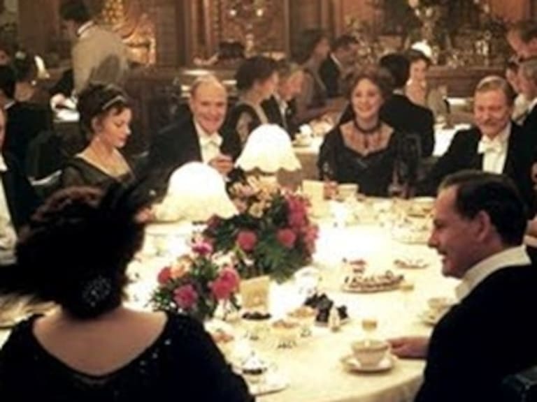 Recrearán cena previa al hundimiento del Titanic hace 100 años