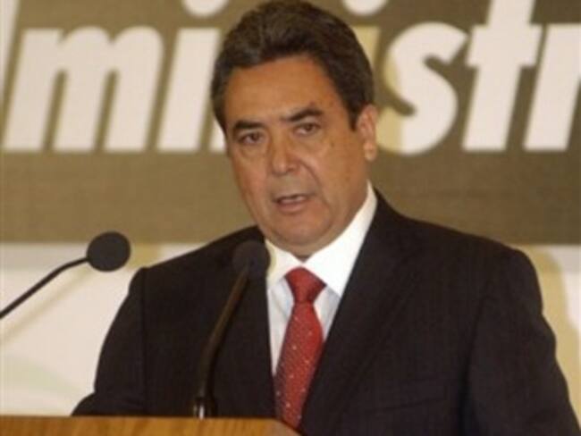 Acusa EU a ex gobernador interino de Coahuila por lavado de dinero