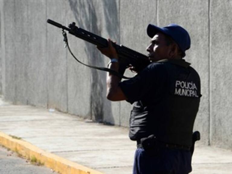 Se enfrentan policías en Guerrero