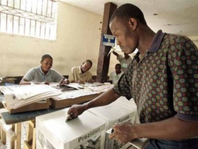 Aplazan resultados electorales en Haití por presuntos fraudes