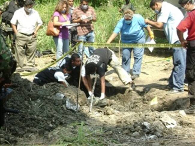 Corresponden a 15 personas los restos humanos hallados en fosas en NL