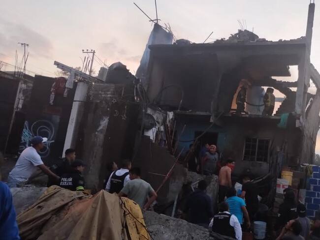 Se registra explosión de taller clandestino de pirotecnia en Chimalhuacán, Edomex