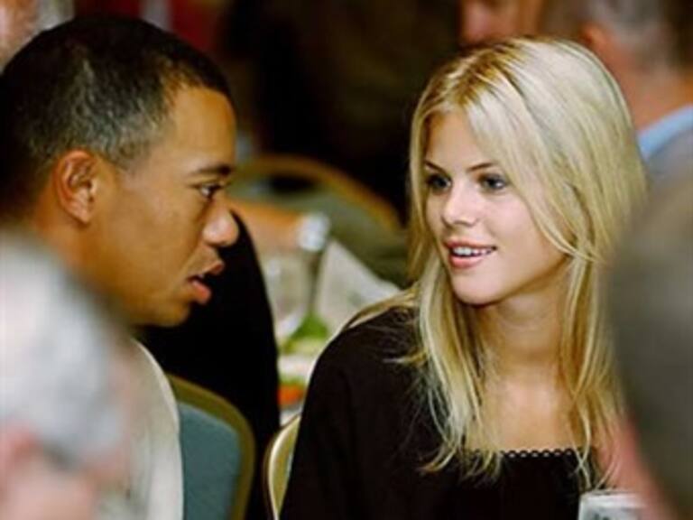 Ex actriz porno difunde presuntos textos de Tiger Woods