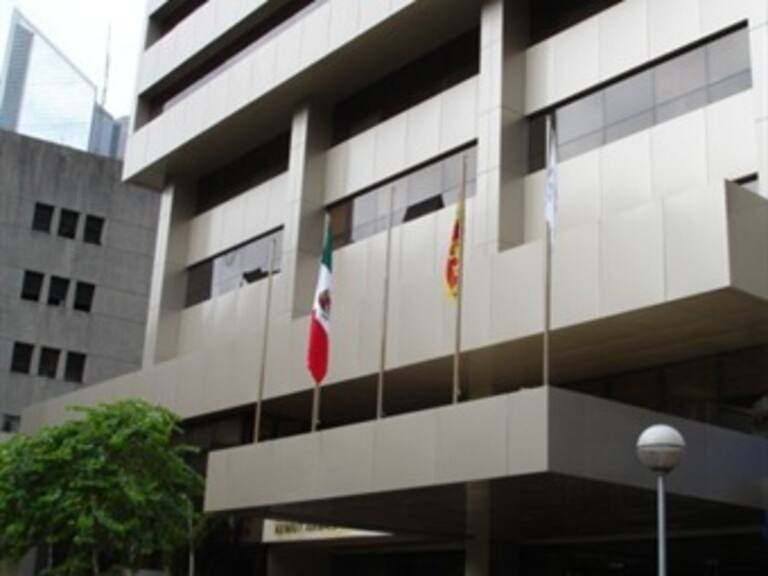 Decretan alerta en consulados y embajadas mexicanas