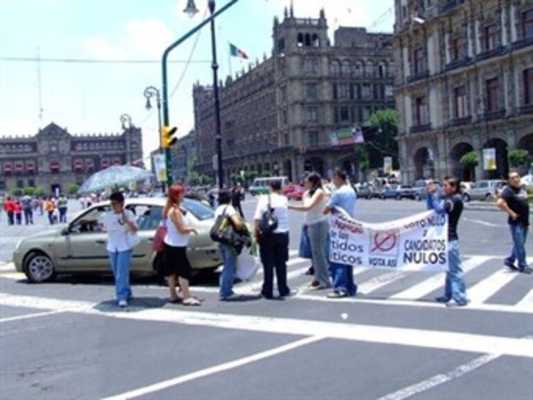 Marchan en el D.F. por legalización de marihuana