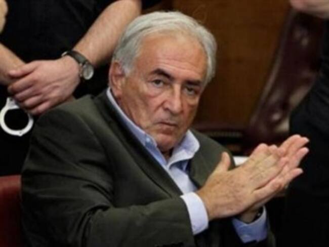 Llegan a acuerdo extrajudicial Strauss-Kahn y camarera