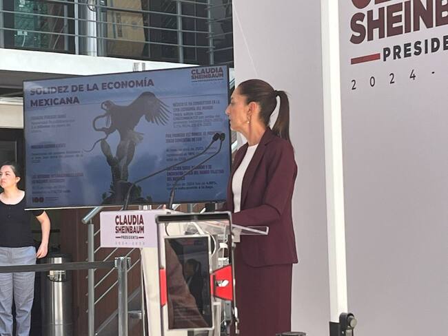 Sheinbaum afirma que no volverá el modelo económico neoliberal