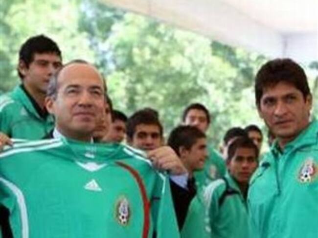 Expresa FCH a embajadora argentina deseo de que gane Tri