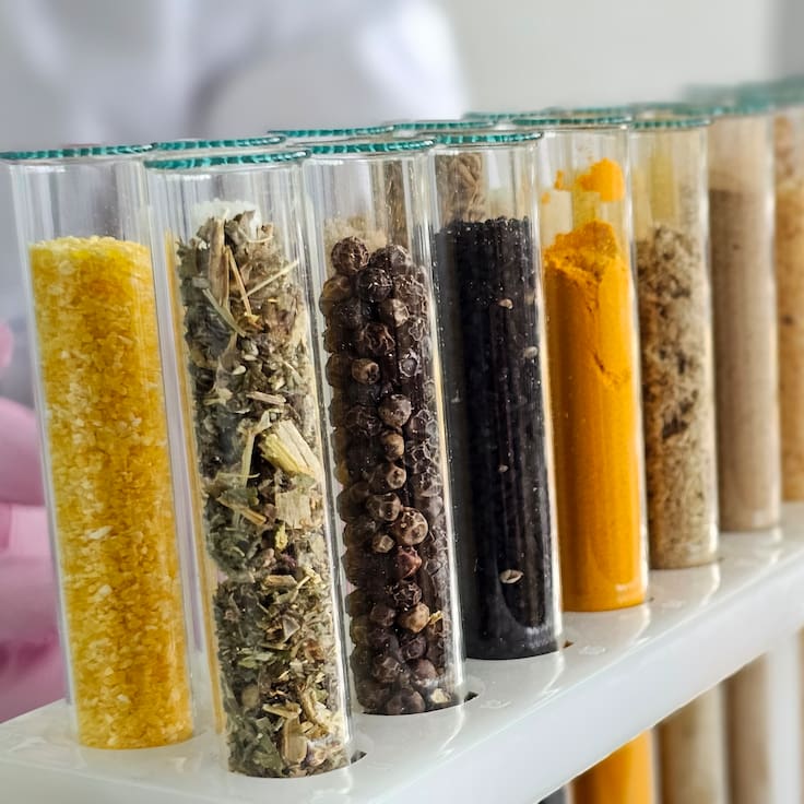 Del espacio al plato: China consigue la primera cosecha de arroz nacida de semillas espaciales