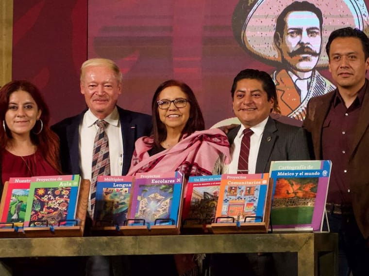 Se realizo la 1ra conferencia explicativa de los libros de texto gratuitos