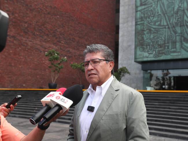 Ricardo Monreal ofrece disculpas por usar helicóptero contraviniendo la austeridad republicana