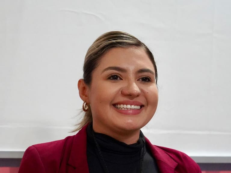 Gobernadora de Morelos toma el control de Morena