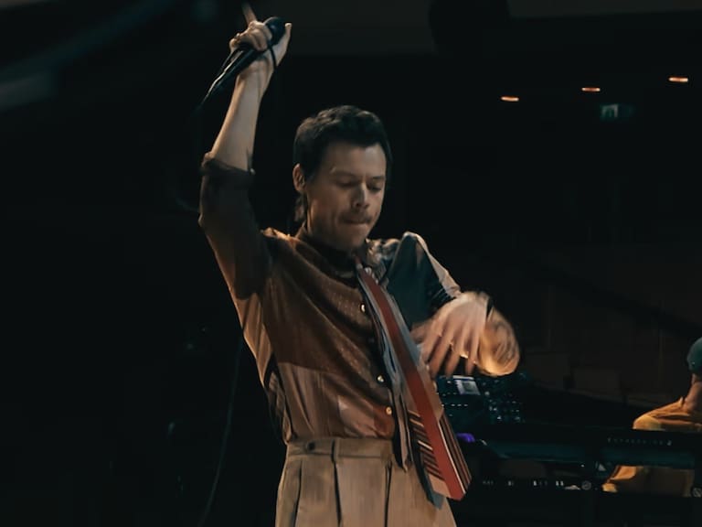 Harry Styles reinterpreta clásico y conquista a nueva generación. BBC Radio