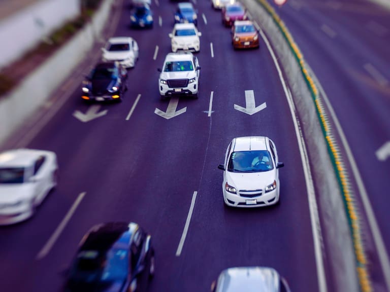 Los autos con placas foráneas no podrán circular en CDMX este sábado. Getty Images