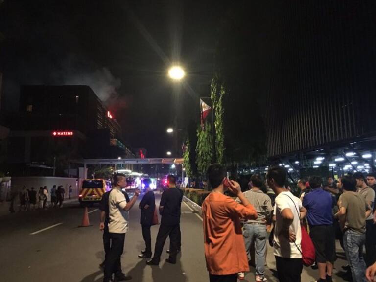 Se reportan explosiones afuera de un hotel en Filipinas