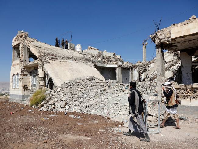 Ataques de EE. UU. a Yemen dejan al menos 53 personas muertas