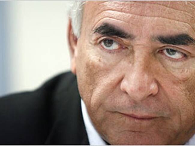 Arriba Strauss-Kahn a corte de EU en juicio por abuso sexual