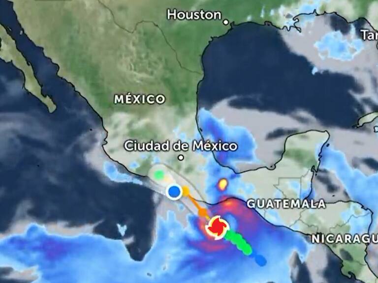 "Erick" convertido en huracán categoría 1 afecta directamente a Oaxaca y Chiapas, y en menor grado a Guerrero y Veracruz.