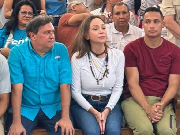 Tras casi diez meses fuera, María Corina Machado vuelve a Venezuela. FB