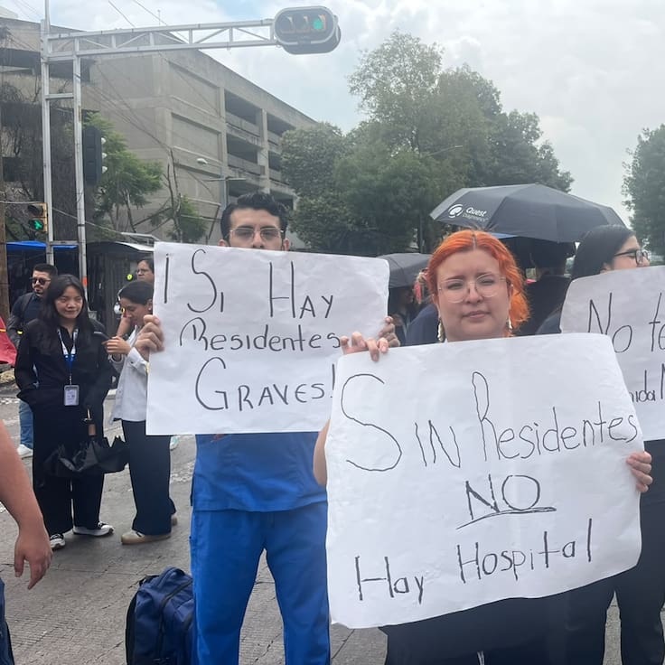 Médicos residentes protestan tras brote de salmonela en Hospital General de México