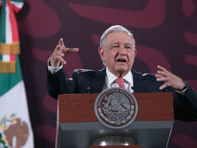 Asegura el presidente López Obrador que el gobierno federal brinda protección a más de 500 candidatos y a la papelería oficial