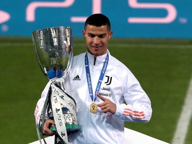 Cristiano Ronaldo, máximo goleador en la historia del futbol