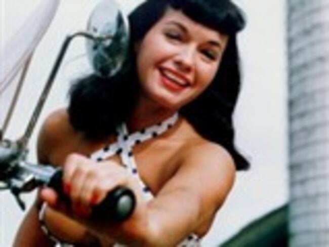 Fallece la legendaria Bettie Page a los 85 años de edad