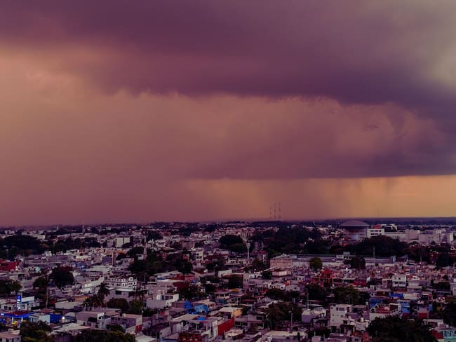 Pronóstico del clima en CDMX y Edomex para el lunes 20 de abril: calor y lluvia