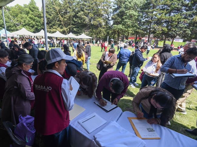 México pierde más de 705 mil empleos en enero de 2026; repunta el desempleo