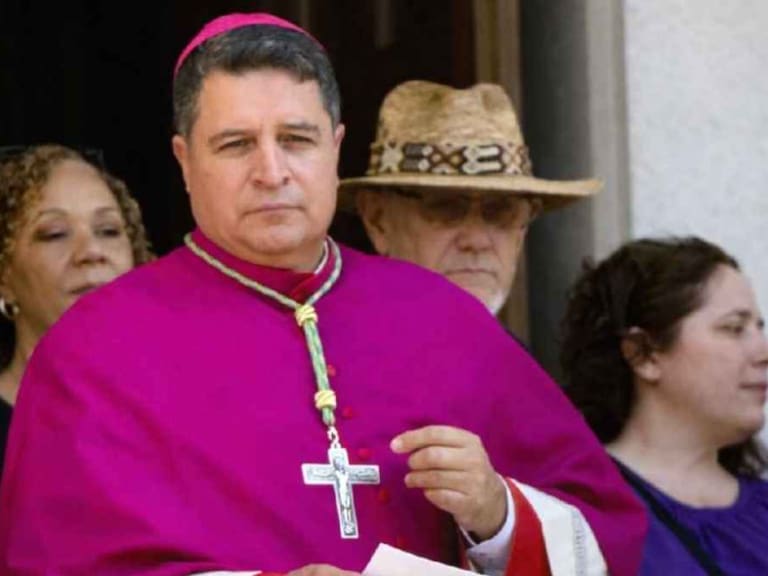 Mx - Papa León XIV nombra en EU a obispo que fue migrante indocumentado