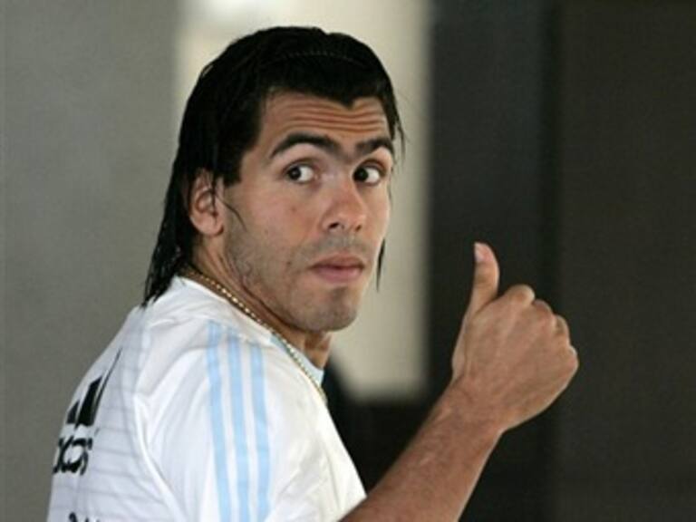 Los mexicanos juegan mejor al futbol que Alemania: Tévez