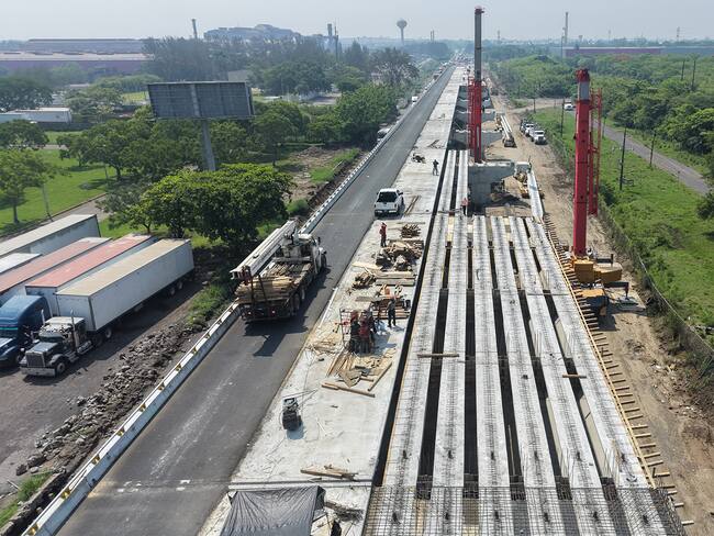 Distribuidor Vial de acceso al Puerto de Veracruz alcanza 80% de avance