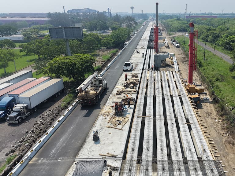 MX- El nuevo puente de 2 km de longitud permitirá a los automovilistas ahorrar hasta 25 minutos en sus traslados diarios.